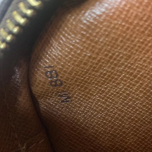 LOUIS VUITTON Jeune Fille MM Shoulder Bag Monogram Leather Brown M51226 - Picture 12 of 16